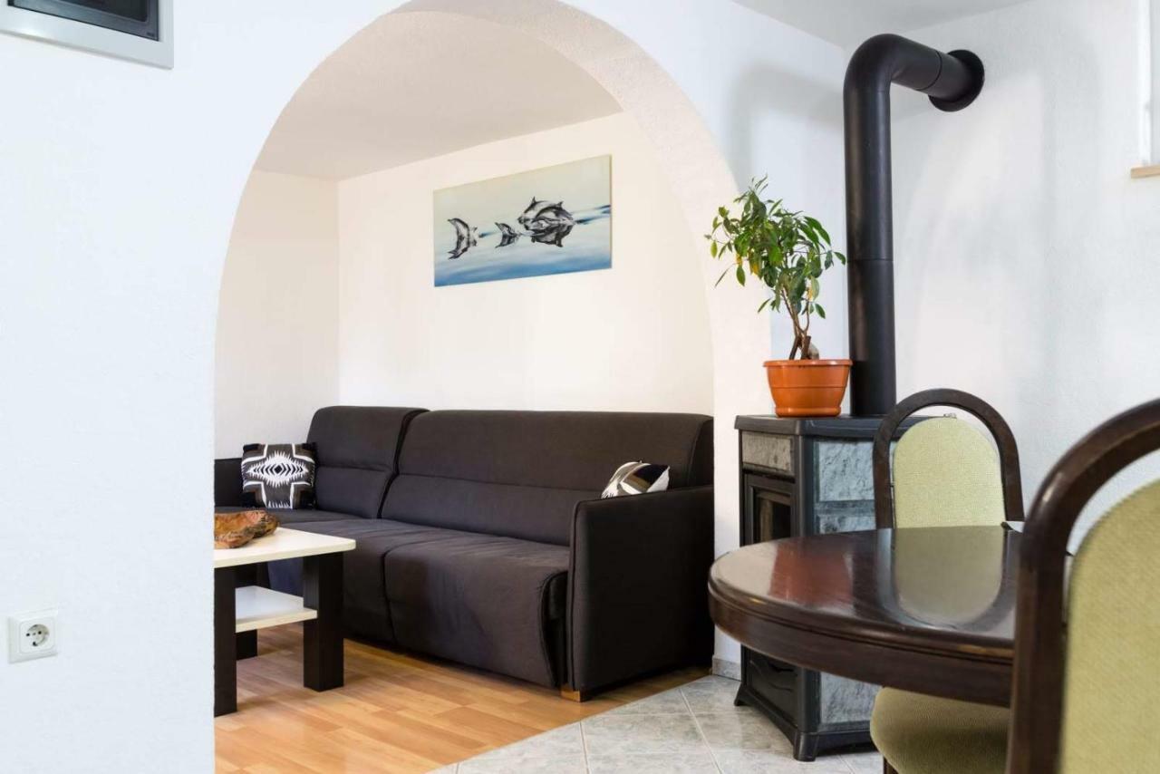 Apartmani Vinko Tribunj-Sovlje Tribalj Kültér fotó