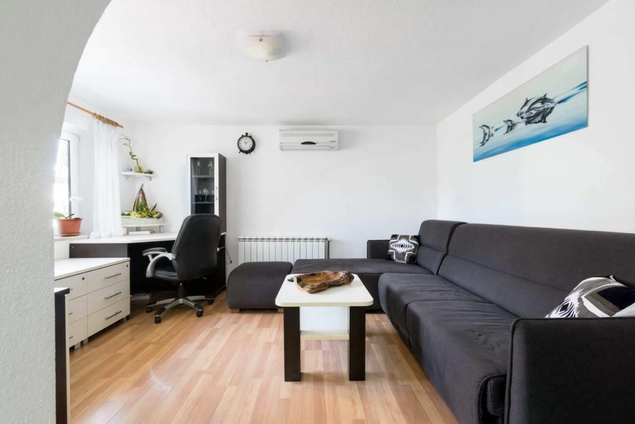 Apartmani Vinko Tribunj-Sovlje Tribalj Kültér fotó