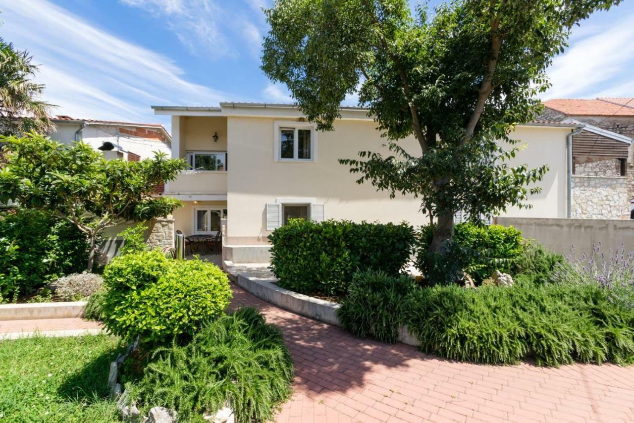 Apartmani Vinko Tribunj-Sovlje Tribalj Kültér fotó